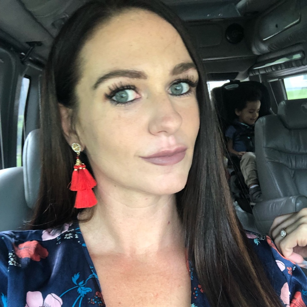 Meet your Posher, Dana